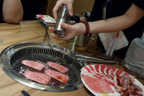 【新北 新埔站】燒惑日式炭火燒肉店 板橋總店 @貝大小姐的多元心宇宙