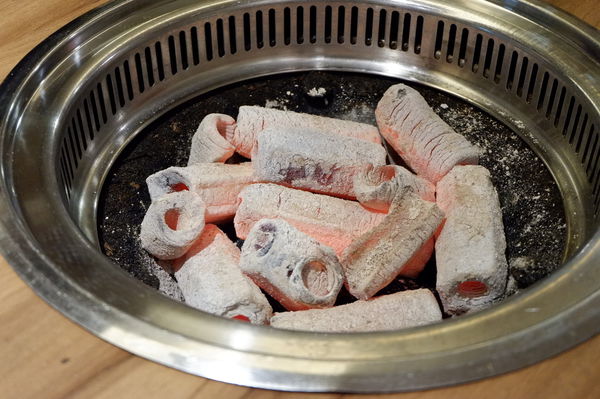 【新北 新埔站】燒惑日式炭火燒肉店 板橋總店 @貝大小姐的多元心宇宙