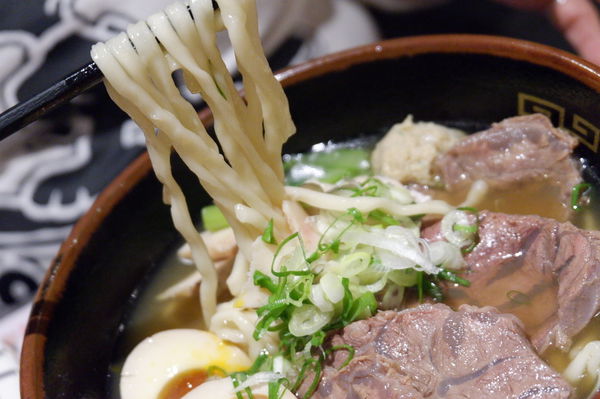 【台北 忠孝敦化站】麵屋牛一雞骨牛肉麵 @貝大小姐的多元心宇宙