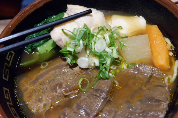【台北 忠孝敦化站】麵屋牛一雞骨牛肉麵 @貝大小姐的多元心宇宙