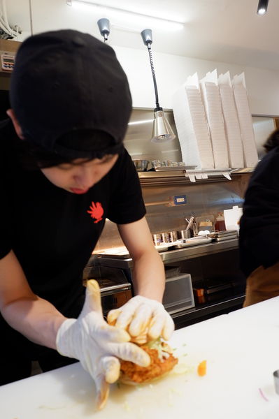 【台北 信義區美式炸雞漢堡推薦】Burgerout @貝大小姐的多元心宇宙