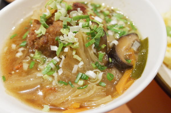 【台北 三重國小美食推薦】阿柑鹽焗甘榜雞 三重美食推薦 @貝大小姐的多元心宇宙