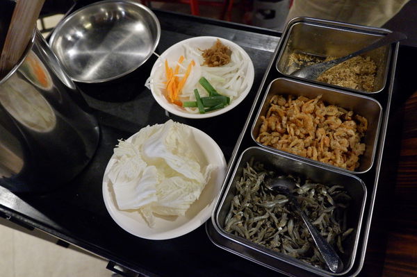 【台中 西區美食推薦】食藝石頭火鍋 @貝大小姐的多元心宇宙
