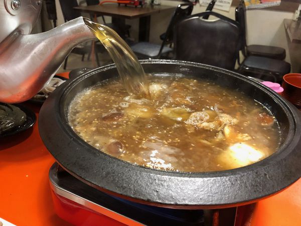 【台中 西區美食推薦】食藝石頭火鍋 @貝大小姐的多元心宇宙
