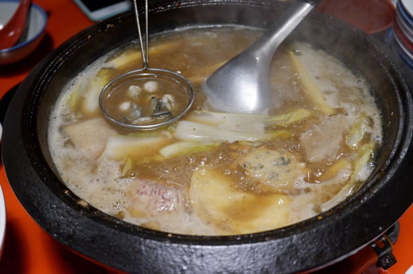 【台中 西區美食推薦】食藝石頭火鍋 @貝大小姐的多元心宇宙