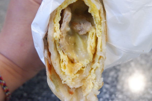 【台北 松江南京站】犀牛犀牛 吐司捲餅專売店 @貝大小姐的多元心宇宙