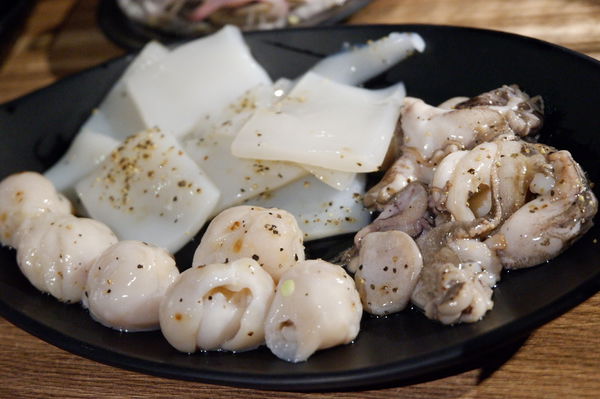 【基隆 仁愛區】月桂炭火燒肉 吃到飽 @貝大小姐的多元心宇宙