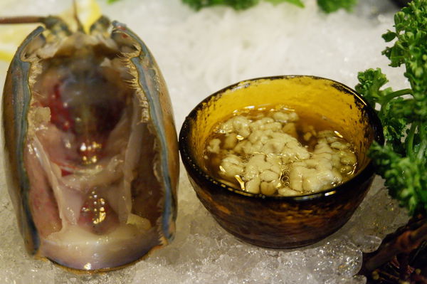 【台北 信義安和站美食】飛驒牛釧井海鮮鍋物 @貝大小姐的多元心宇宙
