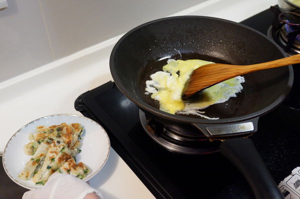 【網購美食】菇貓水餃＋草莓優格冰淇淋+嚴選厚片蔥油餅 @貝大小姐的多元心宇宙