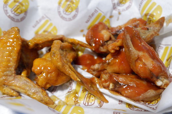【台北車站】狂野雞翅美式餐廳 Wild Wings America Cafe @貝大小姐的多元心宇宙