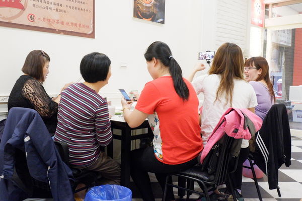 【新竹 北區美食】二月牌沙茶爐新竹店 @貝大小姐的多元心宇宙