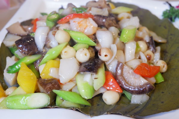 【台中 西區美食】炎香樓 母親節三重饗宴『5/13-6/30』至炎香樓用餐出示本文 即可享95折優惠 @貝大小姐的多元心宇宙