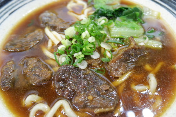【台北 忠孝復興站】 L牛肉麵 東區牛肉麵推薦 @貝大小姐的多元心宇宙