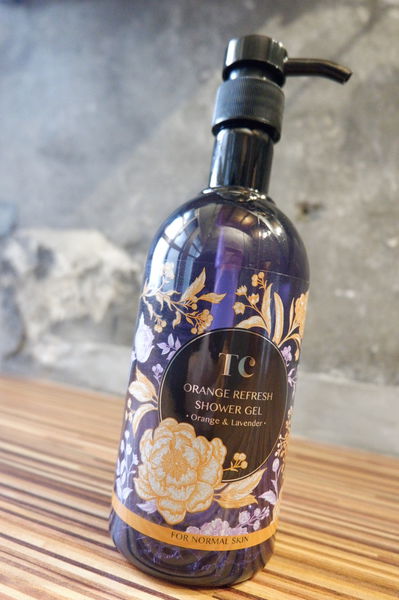 【好物推薦】SPA植萃頭皮洗髮精系列-咖啡因防落洗髮精、麥蛋白染燙洗髮精 / SPA植萃香水沐浴系列-香橙清爽沐浴露 @貝大小姐的多元心宇宙