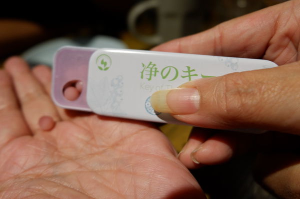 【好物推薦】喉立淨 蔓越莓爆漿球 尤加利草本複方 @貝大小姐的多元心宇宙