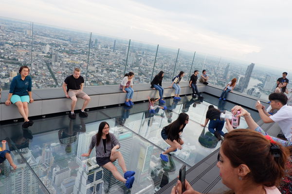 【泰國 曼谷景點】Mahanakhon Skywalk 曼谷玻璃天空步道 @貝大小姐的多元心宇宙