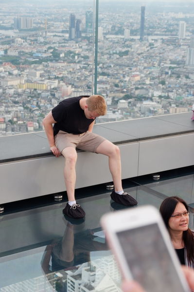 【泰國 曼谷景點】Mahanakhon Skywalk 曼谷玻璃天空步道 @貝大小姐的多元心宇宙