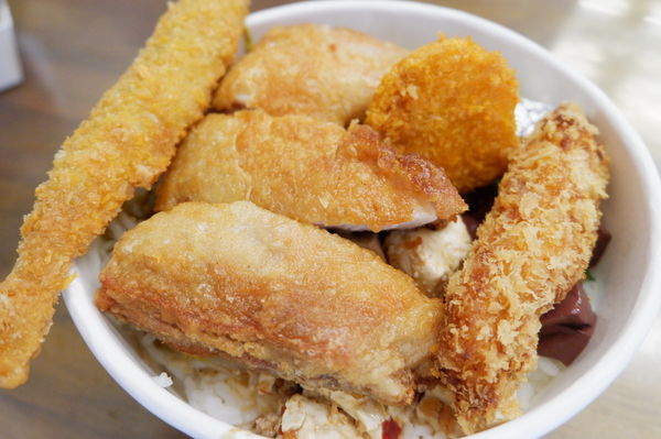 【新北 永和美食】黃加雞腿永和店 @貝大小姐的多元心宇宙