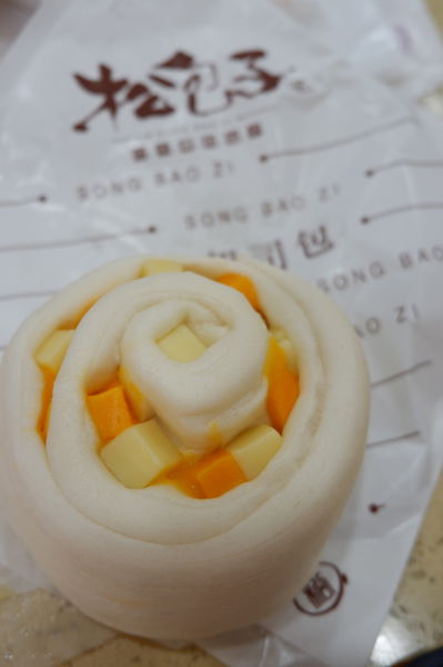 【台北 西門町小吃推薦】松包子（Os桑的包子）西門店 / 西門町甜點推薦 @貝大小姐的多元心宇宙