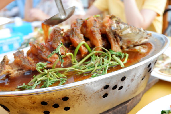 【泰國 曼谷美食】哇萊篷餐廳 เรืองฤทธิ์ ซีฟู้ด Ruengrit Seafood @貝大小姐的多元心宇宙