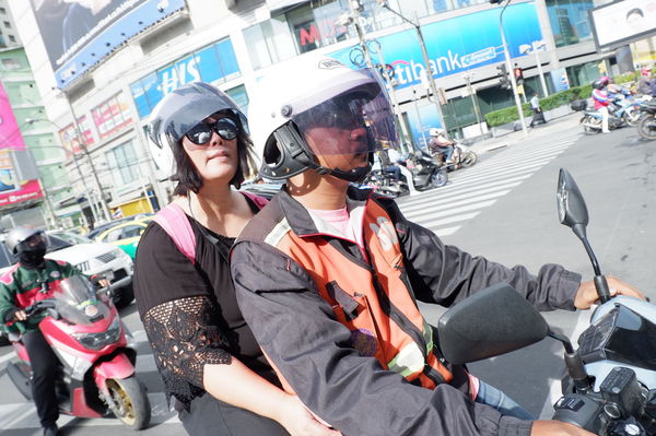 【泰國 曼谷交通工具】摩托計程車 Motorbike Taxi มอเตอร์ไซค์รับจ้าง @貝大小姐的多元心宇宙