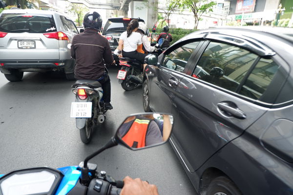 【泰國 曼谷交通工具】摩托計程車 Motorbike Taxi มอเตอร์ไซค์รับจ้าง @貝大小姐的多元心宇宙