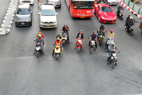 【泰國 曼谷交通工具】摩托計程車 Motorbike Taxi มอเตอร์ไซค์รับจ้าง @貝大小姐的多元心宇宙