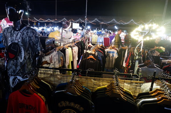 【泰國 曼谷夜市】理杜安夜市 Liab Duan Night Market ตลาดนัดเลียบด่วน @貝大小姐的多元心宇宙