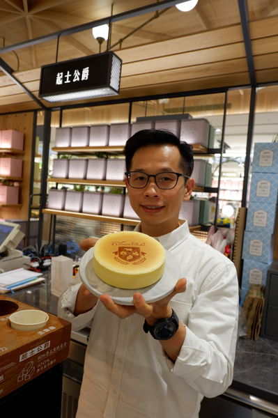 【台中 西屯區甜點】起士公爵台中新光三越中港店 @貝大小姐的多元心宇宙