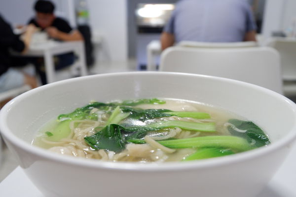【台北 劍南路站美食】文湖21雞湯麵 @貝大小姐的多元心宇宙