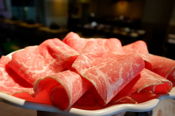 【台北 忠孝復興站美食】東區亞都迷你火鍋 @貝大小姐的多元心宇宙