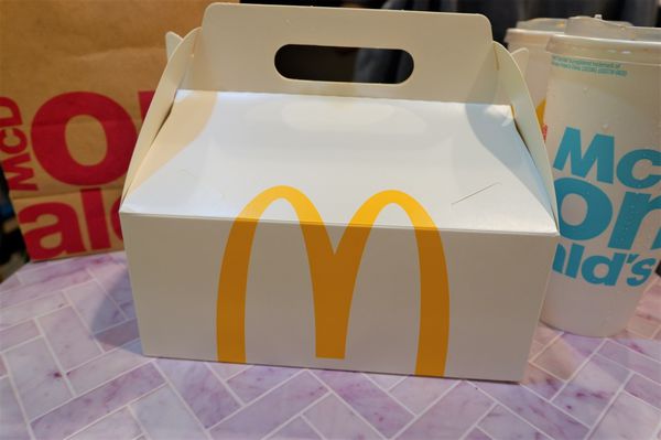 【美味速食套餐】麥當勞麥脆鷄腿分享盒 @貝大小姐的多元心宇宙
