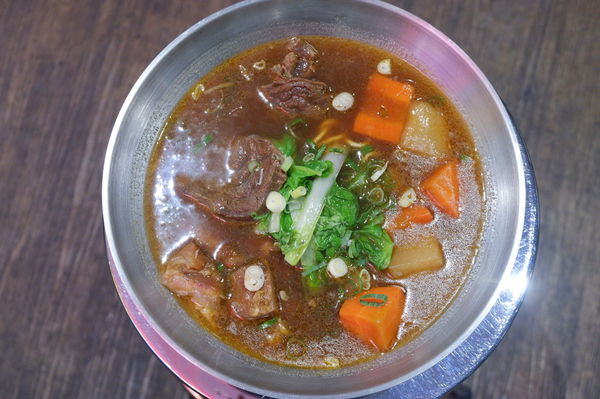 【台北 忠孝敦化站】呷咪 牛肉麵·宵夜 &#8211; 市民宵夜推薦、東區宵夜推薦 @貝大小姐的多元心宇宙