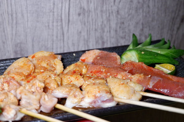 【新北 淡水燒肉吃到飽推薦】燒肉眾精緻炭火燒肉 淡水老街店 / 千元有找！！龍蝦人人一尾超滿足還有味噌龍蝦湯冬天超暖胃 @貝大小姐的多元心宇宙
