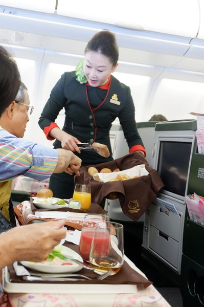 【航空公司】長榮航空商務艙 @貝大小姐的多元心宇宙