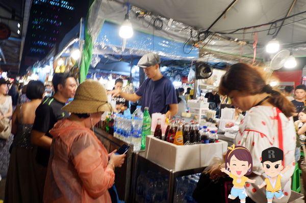 【泰國 曼谷】超不推：拉差達火車夜市 @貝大小姐的多元心宇宙