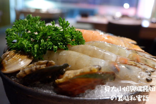 【台北 大安站】洪爺麻辣鴛鴦鍋 復興店 /大安區火鍋推薦、大安區麻辣火鍋推薦 @貝大小姐的多元心宇宙