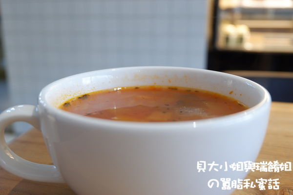 【台北 西湖站美食】三明治實驗室Naked Deli @貝大小姐的多元心宇宙