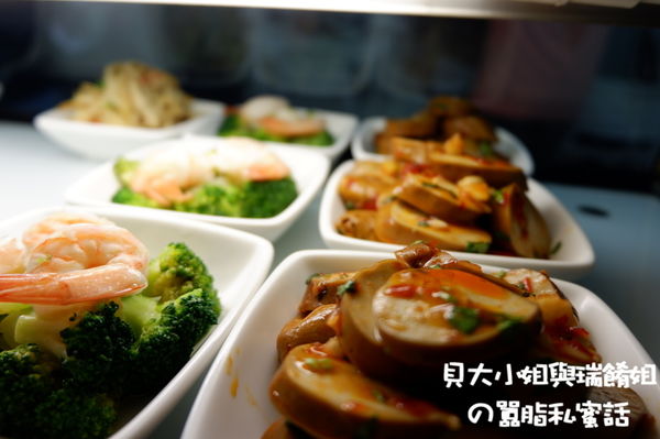 【台湾 台北】文湖21チキン蕎麦/ 文湖21雞湯麵 @貝大小姐的多元心宇宙