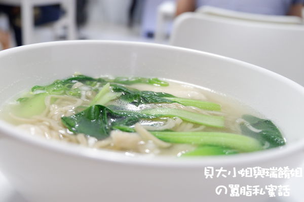 【台湾 台北】文湖21チキン蕎麦/ 文湖21雞湯麵 @貝大小姐的多元心宇宙