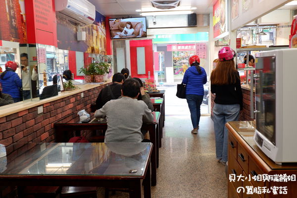 【新北 新莊美食】萬家老街豬腳新莊建安店 / 吃豬腳添福壽、呷腿庫補財庫、年菜訂購推薦 @貝大小姐的多元心宇宙