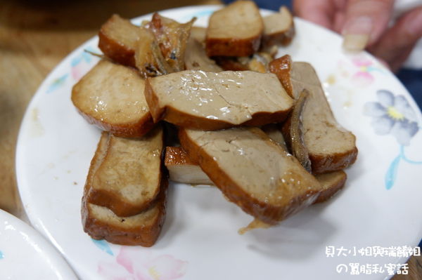 【台中 西區美食】台中黃家蒸餃 @貝大小姐的多元心宇宙