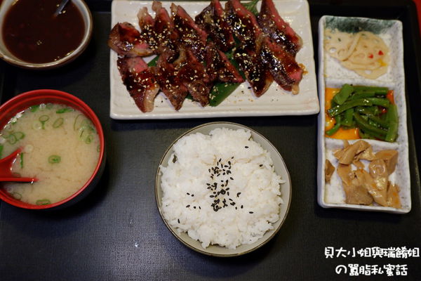【新北 環狀線板新站美食】八八食堂 &#8211; 板橋日式料理 5/5之前丼飯、定食、拉麵全日85折 @貝大小姐的多元心宇宙