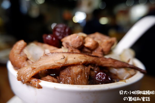 【台北 善島寺站美食】雙月食品社 青島店 @貝大小姐的多元心宇宙