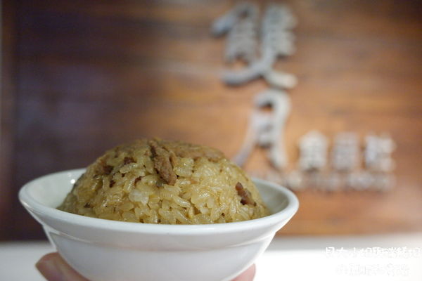【台北 善島寺站美食】雙月食品社 青島店 @貝大小姐的多元心宇宙